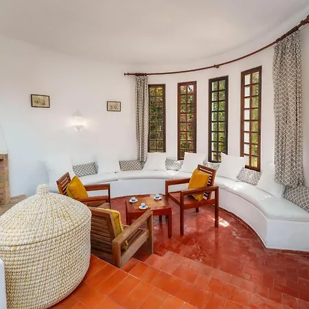 Alcantarilha, Piscina Jardim Prestige For
