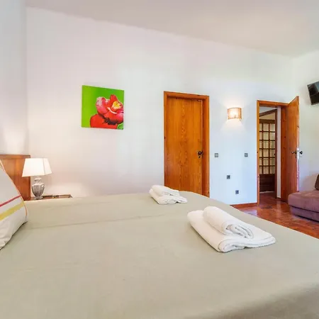 Villa Alcantarilha, Piscina Jardim Prestige For